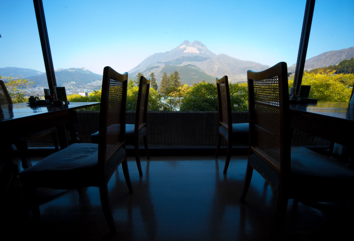 유후다케 산이 보이는 레스토랑